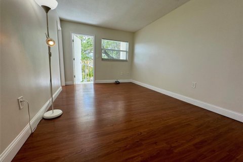 Condominio en venta en Hollywood, Florida, 2 dormitorios, 87.33 m2 № 2172911 - foto 2