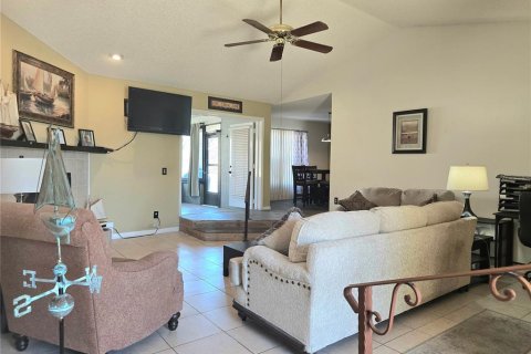 Villa ou maison à vendre à Lake Wales, Floride: 2 chambres, 143.91 m2 № 2139303 - photo 4