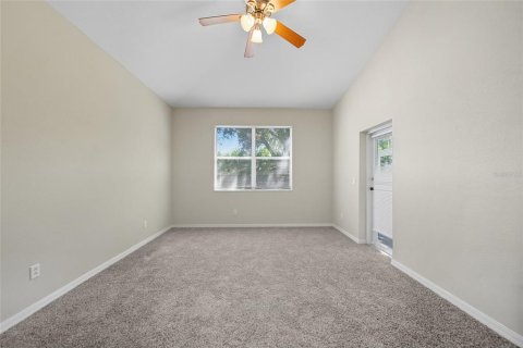 House in Riverview, Florida 4 bedrooms, 204.11 sq.m. № 1905023 - photo 16