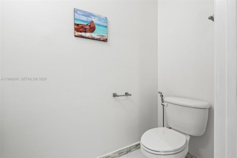 Купить таунхаус в Коконат Крик, Флорида 3 спальни, 143.35м2, № 2030165 - фото 22