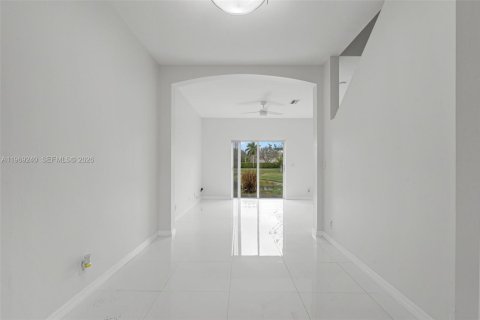 Купить таунхаус в Коконат Крик, Флорида 3 спальни, 143.35м2, № 2030165 - фото 8