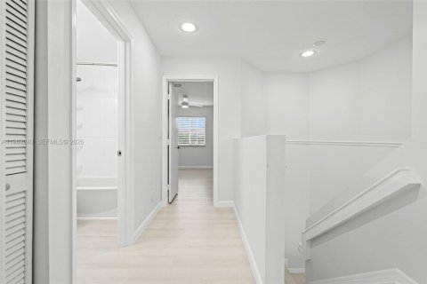 Купить таунхаус в Коконат Крик, Флорида 3 спальни, 143.35м2, № 2030165 - фото 24