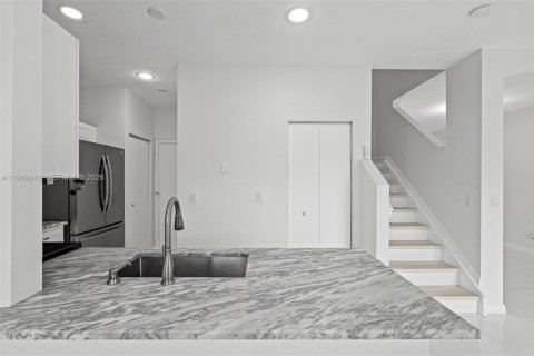 Купить таунхаус в Коконат Крик, Флорида 3 спальни, 143.35м2, № 2030165 - фото 15