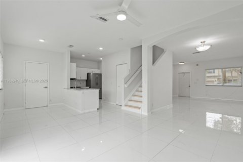 Купить таунхаус в Коконат Крик, Флорида 3 спальни, 143.35м2, № 2030165 - фото 11