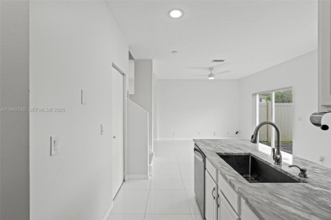 Купить таунхаус в Коконат Крик, Флорида 3 спальни, 143.35м2, № 2030165 - фото 17