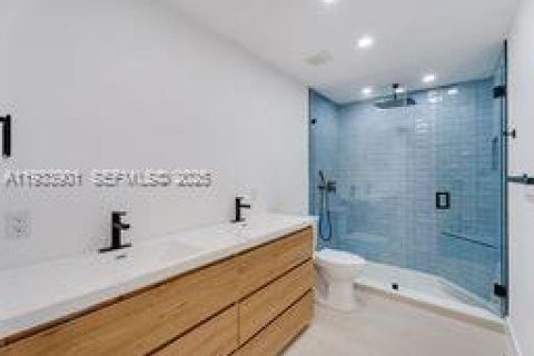 Снять в аренду виллу или дом в Майами, Флорида 3 спальни, 153.85м2, № 1992747 - фото 20