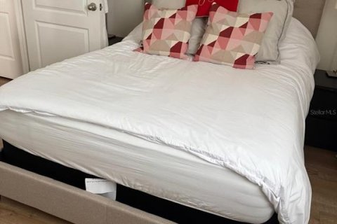 House in Davenport, Florida 5 bedrooms, 234.3 sq.m. № 1807538 - photo 23