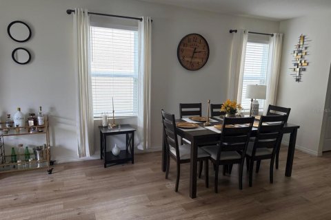 House in Davenport, Florida 5 bedrooms, 234.3 sq.m. № 1807538 - photo 15