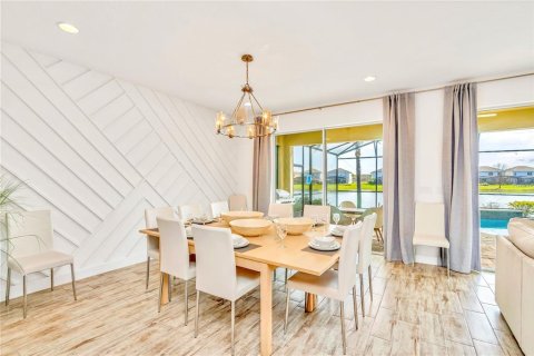 Casa en venta en Kissimmee, Florida, 10 dormitorios, 395.76 m2 № 2227713 - foto 9