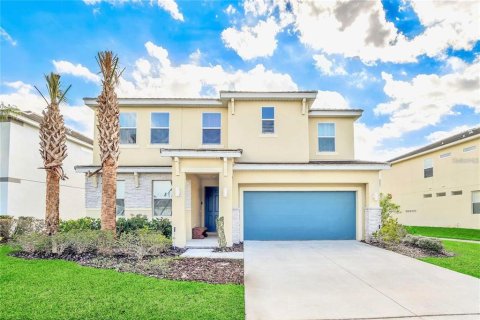 House in Kissimmee, Florida 10 bedrooms, 395.76 sq.m. № 2227713