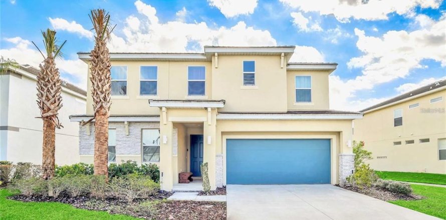 Casa en Kissimmee, Florida 10 dormitorios, 395.76 m2 № 2227713