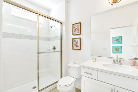 Casa en venta en Kissimmee, Florida, 10 dormitorios, 395.76 m2 № 2227713 - foto 20
