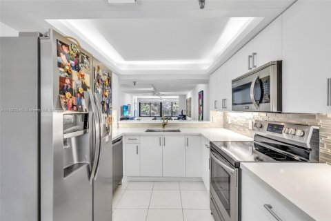 Condo in Boca Raton, Florida, 2 bedrooms  № 1435372 - photo 19