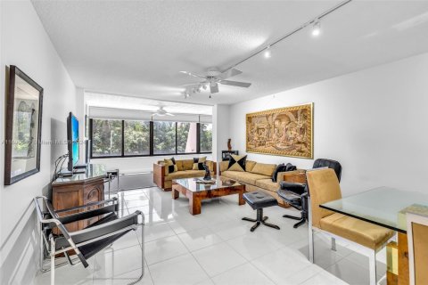 Condo in Boca Raton, Florida, 2 bedrooms  № 1435372 - photo 12