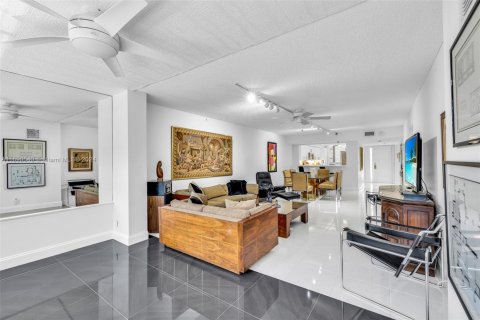 Condo in Boca Raton, Florida, 2 bedrooms  № 1435372 - photo 15