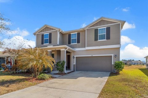 Casa en Davenport, Florida 5 dormitorios, 309.83 m2 № 2144877