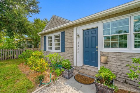 House in Saint Petersburg, Florida 2 bedrooms, 82.31 sq.m. № 1903269 - photo 5