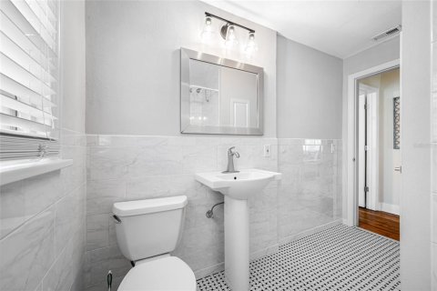 House in Saint Petersburg, Florida 2 bedrooms, 82.31 sq.m. № 1903269 - photo 30