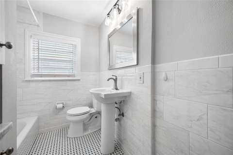 House in Saint Petersburg, Florida 2 bedrooms, 82.31 sq.m. № 1903269 - photo 29