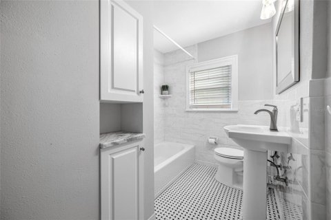 House in Saint Petersburg, Florida 2 bedrooms, 82.31 sq.m. № 1903269 - photo 28