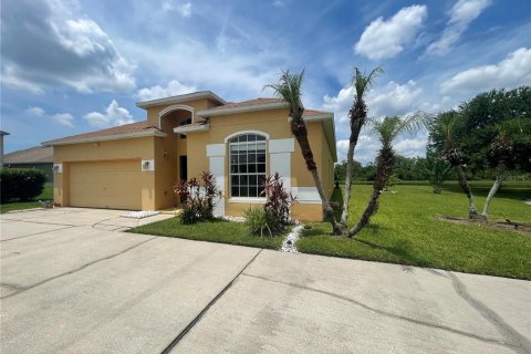House in Orlando, Florida 4 bedrooms, 182.09 sq.m. № 1829542 - photo 3