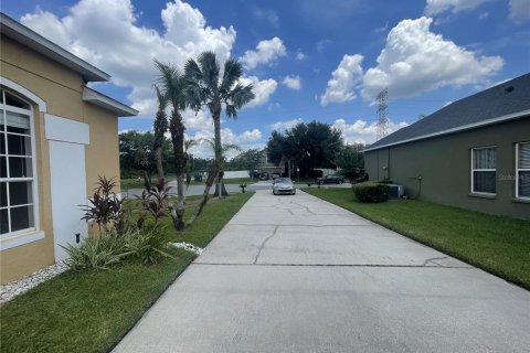 House in Orlando, Florida 4 bedrooms, 182.09 sq.m. № 1829542 - photo 6