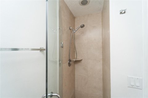 Снять в аренду виллу или дом в Хайалиа, Флорида 2 спальни, 86.58м2, № 2005997 - фото 10