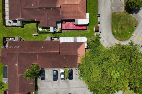 Снять в аренду виллу или дом в Хайалиа, Флорида 2 спальни, 86.58м2, № 2005997 - фото 22