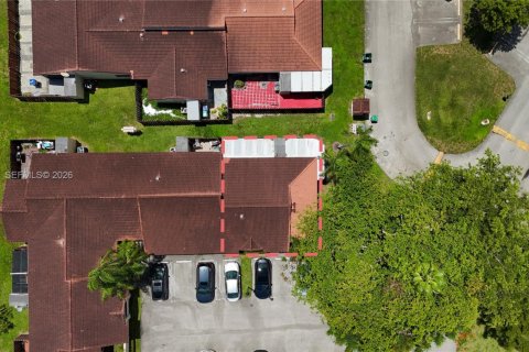 Снять в аренду виллу или дом в Хайалиа, Флорида 2 спальни, 86.58м2, № 2005997 - фото 21