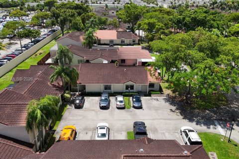 Снять в аренду виллу или дом в Хайалиа, Флорида 2 спальни, 86.58м2, № 2005997 - фото 23