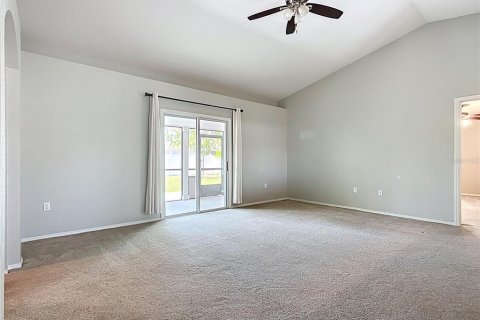 House in Winter Haven, Florida 3 bedrooms, 147.25 sq.m. № 1876813 - photo 7