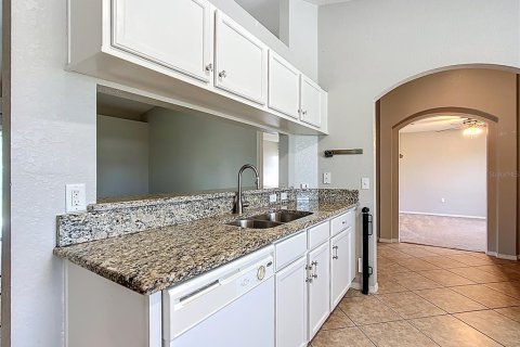 House in Winter Haven, Florida 3 bedrooms, 147.25 sq.m. № 1876813 - photo 13