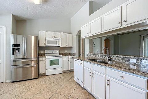 House in Winter Haven, Florida 3 bedrooms, 147.25 sq.m. № 1876813 - photo 10