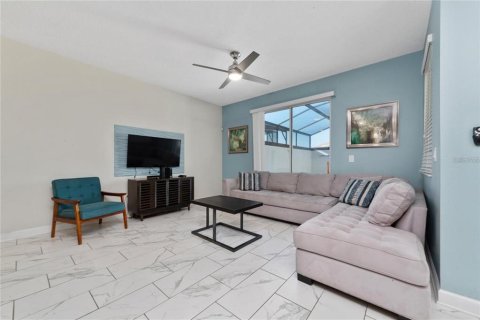Touwnhouse à vendre à Davenport, Floride: 4 chambres, 176.7 m2 № 2134928 - photo 8