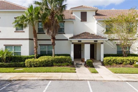Townhouse in Davenport, Florida 4 bedrooms, 176.7 sq.m. № 2134928