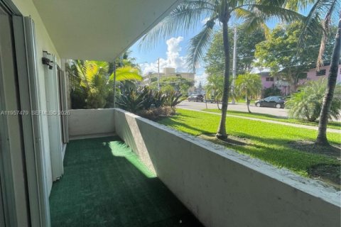 Купить кондоминиум в Майами, Флорида 3 спальни, 105.91м2, № 2020740 - фото 23