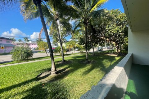 Купить кондоминиум в Майами, Флорида 3 спальни, 105.91м2, № 2020740 - фото 25