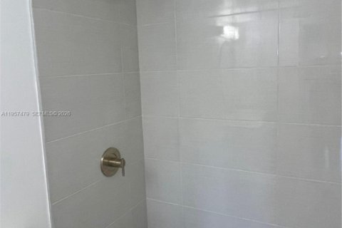 Купить кондоминиум в Майами, Флорида 3 спальни, 105.91м2, № 2020740 - фото 8