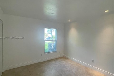 Купить кондоминиум в Майами, Флорида 3 спальни, 105.91м2, № 2020740 - фото 20