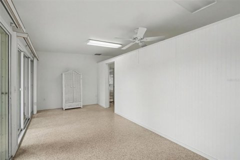 Villa ou maison à vendre à Sarasota, Floride: 2 chambres, 166.85 m2 № 2398904 - photo 25