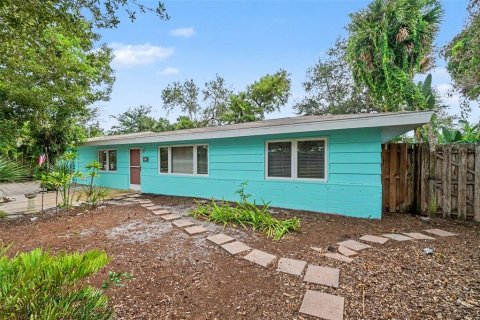 Villa ou maison à vendre à Sarasota, Floride: 2 chambres, 166.85 m2 № 2398904 - photo 2