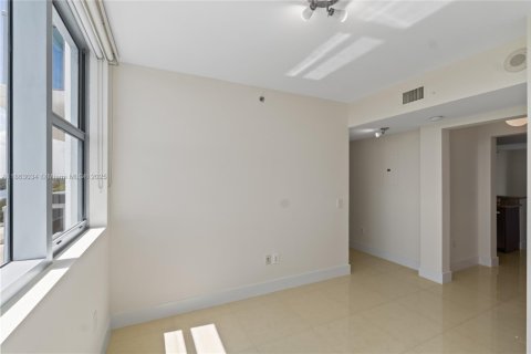 Condo in Sunrise, Florida, 3 bedrooms  № 1978800 - photo 20
