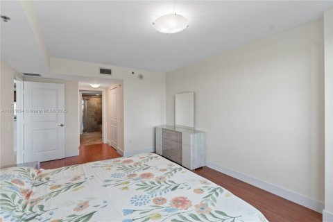 Condo in Sunrise, Florida, 3 bedrooms  № 1978800 - photo 29