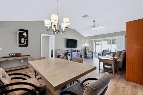 Casa en venta en The Villages, Florida, 3 dormitorios, 145.76 m2 № 2416267 - foto 23