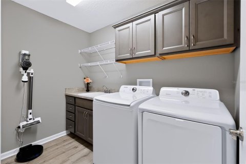 Casa en venta en The Villages, Florida, 3 dormitorios, 145.76 m2 № 2416267 - foto 29