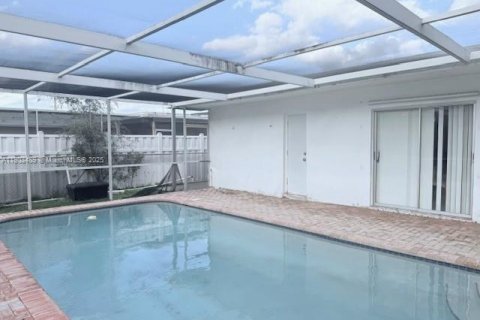 Casa en venta en Sunrise, Florida, 3 dormitorios, 133.13 m2 № 1954751 - foto 4