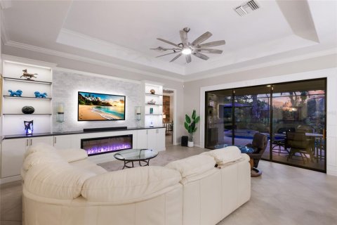 Casa en venta en Bradenton, Florida, 4 dormitorios, 206.34 m2 № 2151918 - foto 4