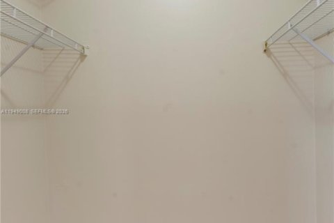 Купить кондоминиум в Майами, Флорида 2 спальни, 94.2м2, № 2006916 - фото 16