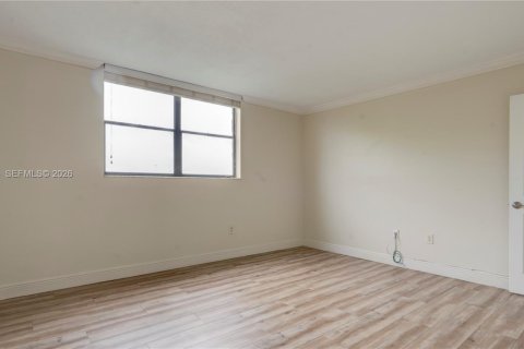 Купить кондоминиум в Майами, Флорида 2 спальни, 94.2м2, № 2006916 - фото 19