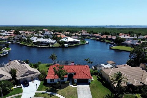Casa en venta en Tampa, Florida, 3 dormitorios, 213.86 m2 № 1626216 - foto 2